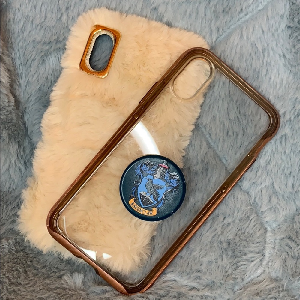 2 iPhone XS cases